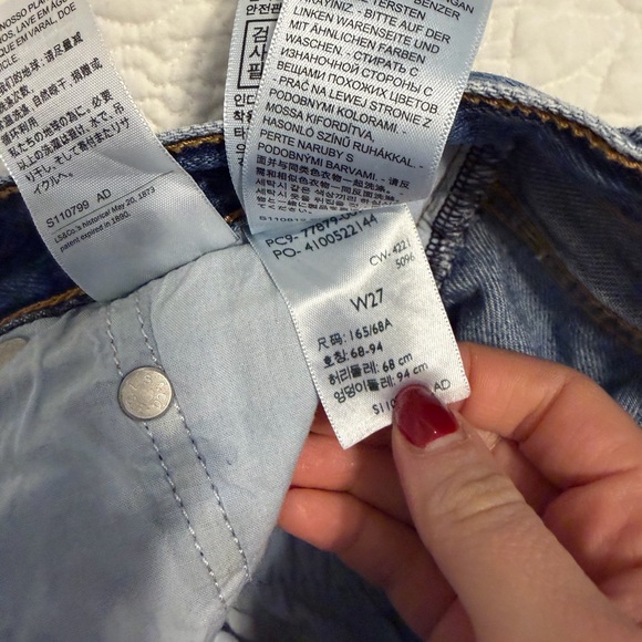 High-Rise Distressed Denim Cutoff Shorts - Blue - Picture 4 of 4